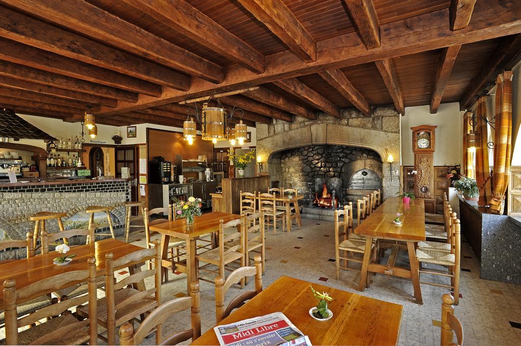 Le Relais De L'Aubrac Hotel Nasbinals Buitenkant foto