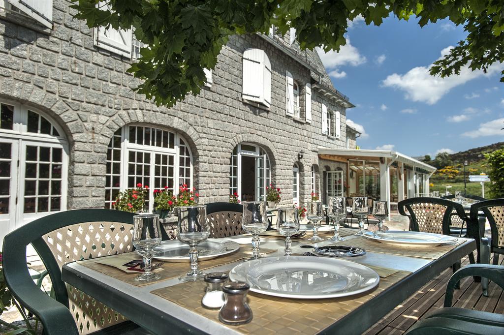 Le Relais De L'Aubrac Hotel Nasbinals Buitenkant foto